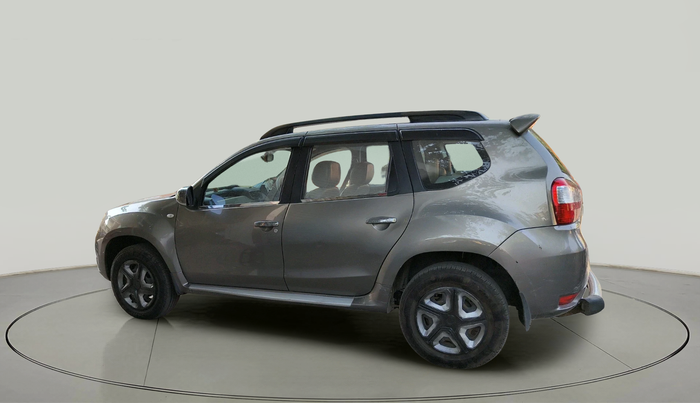 2014 Nissan Terrano XL (P), Petrol, Manual, 1,02,279 km, exterior