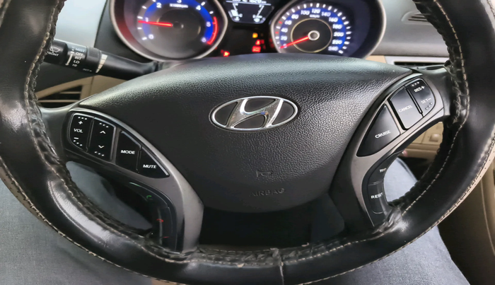 2012 Hyundai New Elantra 1.6 SX MT DIESEL, Diesel, Manual, 1,21,628 km, interior