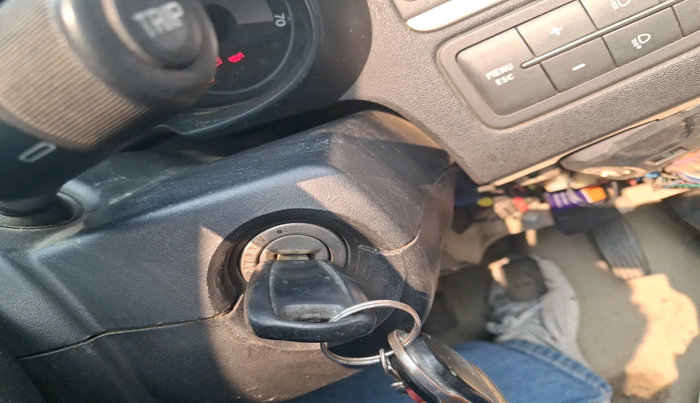 2011 Fiat Linea DYNAMIC 1.3, Diesel, Manual, 71,123 km, interior