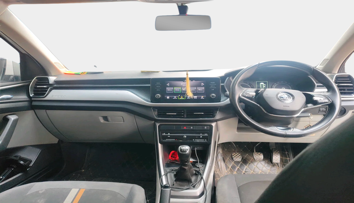 2023 Skoda KUSHAQ AMBITION 1.0L TSI MT, Petrol, Manual, 87,647 km, interior