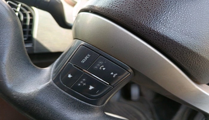 2014 Mahindra XUV500 W6, Diesel, Manual, 90,092 km, interior