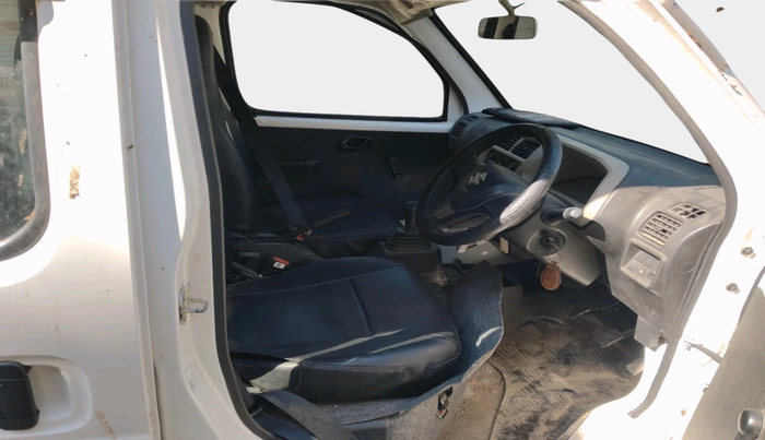 2023 Maruti Eeco 5 STR AC, Petrol, Manual, 3,641 km, interior