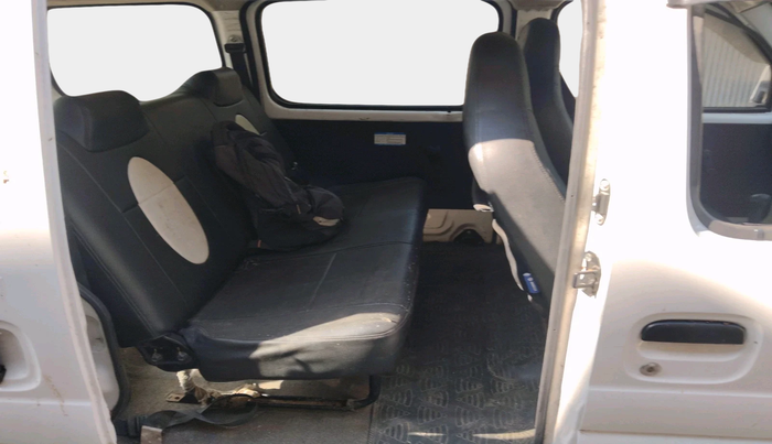 2023 Maruti Eeco 5 STR AC, Petrol, Manual, 3,641 km, interior