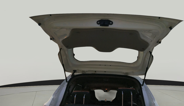 2019 Renault TRIBER RXZ, Petrol, Manual, 34,291 km, exterior