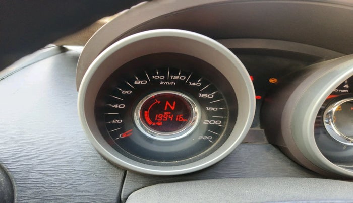 2011 Mahindra XUV500 W8, Diesel, Manual, 1,99,416 km, interior