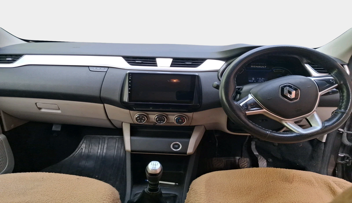 2022 Renault TRIBER RXZ, Petrol, Manual, 41,619 km, interior