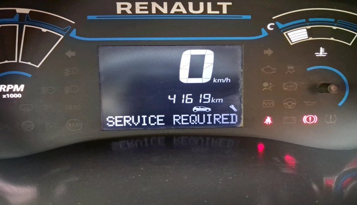 2022 Renault TRIBER RXZ, Petrol, Manual, 41,619 km, interior