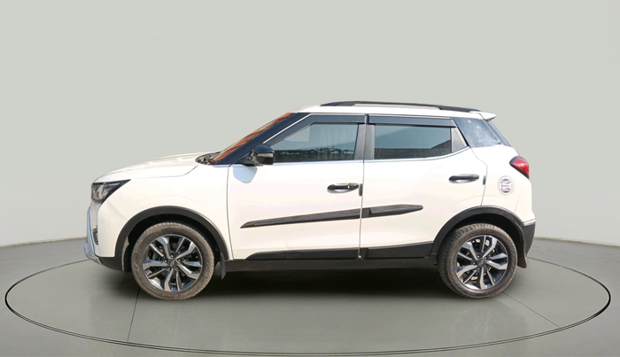 2020 Mahindra XUV300 W8 (O) 1.5 DIESEL, Diesel, Manual, 1,15,832 km, exterior