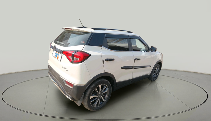 2020 Mahindra XUV300 W8 (O) 1.5 DIESEL, Diesel, Manual, 1,15,832 km, exterior