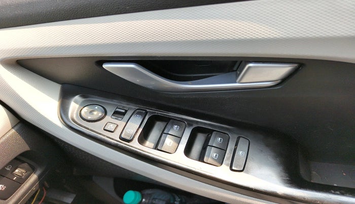 2022 Hyundai Creta SX 1.5 PETROL, Petrol, Manual, 79,385 km, interior