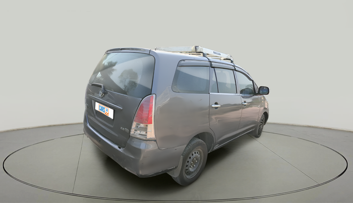 2010 Toyota Innova 2.5 G4 8 STR, Diesel, Manual, 1,59,551 km, exterior