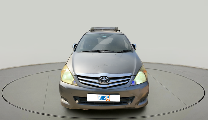 2010 Toyota Innova 2.5 G4 8 STR, Diesel, Manual, 1,59,551 km, exterior