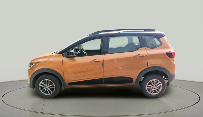 2022 Renault TRIBER RXT, Petrol, Manual, 47,468 km, exterior