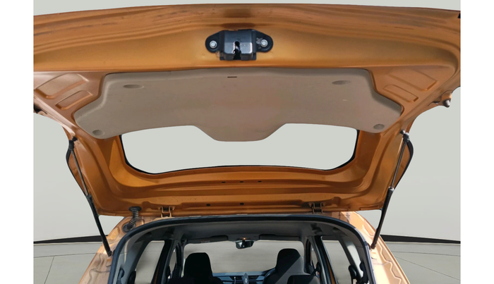 2022 Renault TRIBER RXT, Petrol, Manual, 47,468 km, exterior