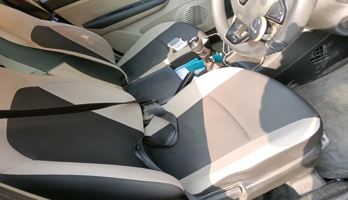 2022 Renault TRIBER RXT, Petrol, Manual, 47,468 km, interior