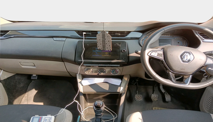 2022 Renault TRIBER RXT, Petrol, Manual, 47,468 km, interior