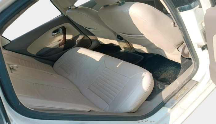 2013 Skoda Rapid AMBITION 1.6 TDI CR MT, Diesel, Manual, 1,11,069 km, interior