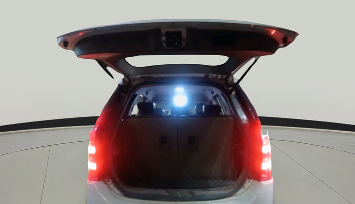 2013 Mahindra XUV500 W8, Diesel, Manual, 2,43,321 km, exterior