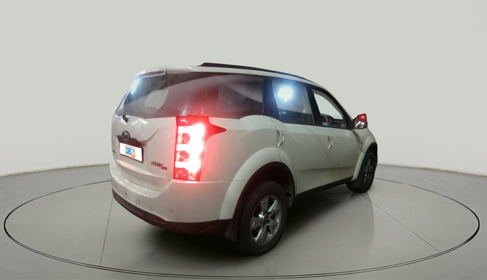 2013 Mahindra XUV500 W8, Diesel, Manual, 2,43,321 km, exterior