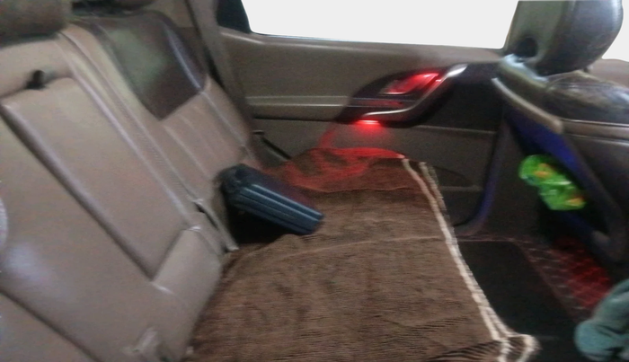 2013 Mahindra XUV500 W8, Diesel, Manual, 2,43,321 km, interior