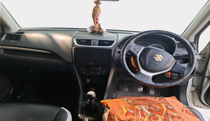 2012 Maruti Swift ZDI, Diesel, Manual, 1,17,054 km, interior