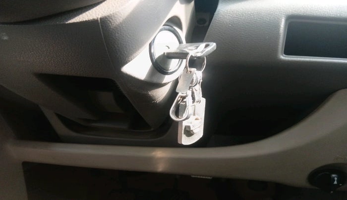 2015 Datsun Go Plus T, Petrol, Manual, 35,946 km, interior