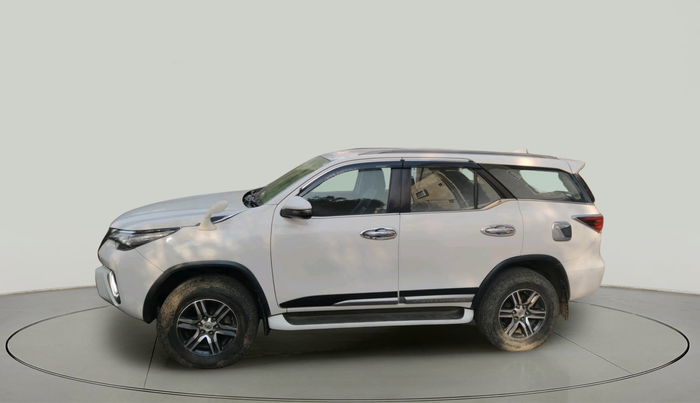 2018 Toyota Fortuner 2.8 4X2 MT, Diesel, Manual, 1,71,198 km, exterior