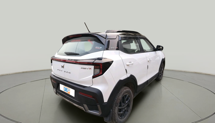 2025 Mahindra XUV 3XO REVX A 1.2 Petrol MT, Petrol, Manual, 13,075 km, exterior