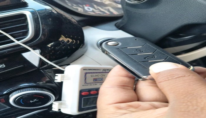 2025 Mahindra XUV 3XO REVX A 1.2 Petrol MT, Petrol, Manual, 13,075 km, interior