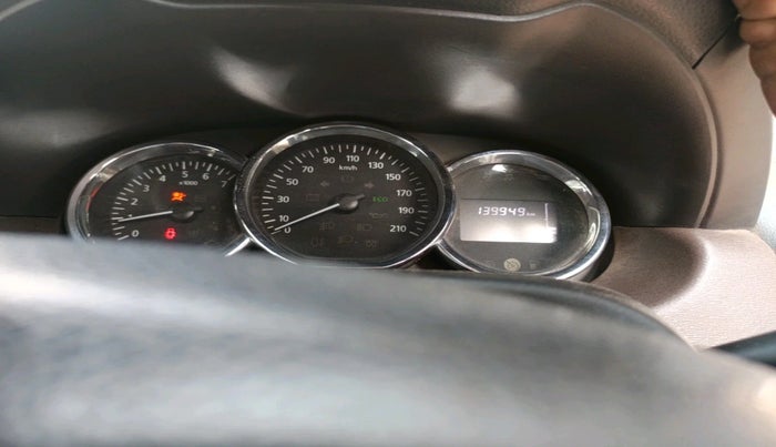 2017 Nissan Terrano XV D THP PREMIUM 110 PS, Diesel, Manual, 1,39,949 km, interior