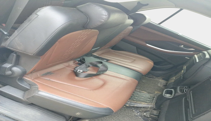 2021 Hyundai ALCAZAR PLATINUM(O) 7STR 1.5 AT, Diesel, Automatic, 1,32,856 km, interior