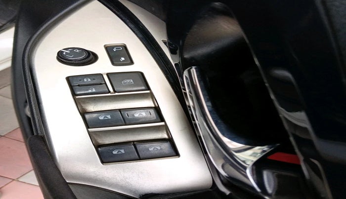 2017 Toyota Innova Crysta 2.4 ZX 7 STR, Diesel, Manual, 1,15,630 km, interior