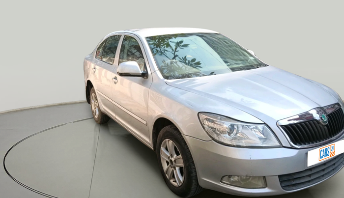 2011 Skoda Laura AMBIENTE 2.0 TDI CR MT, Diesel, Manual, 2,85,599 km, exterior