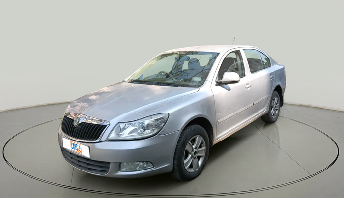 2011 Skoda Laura AMBIENTE 2.0 TDI CR MT, Diesel, Manual, 2,85,599 km, exterior