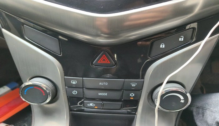 2015 Chevrolet Cruze LTZ, Diesel, Manual, 81,252 km, interior