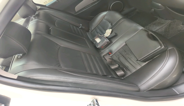 2015 Chevrolet Cruze LTZ, Diesel, Manual, 81,252 km, interior