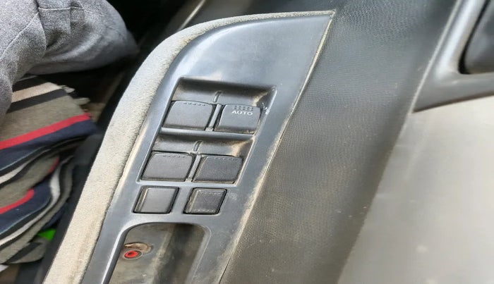 2014 Maruti Swift Dzire TOUR DIESEL, Diesel, Manual, 1,84,090 km, interior