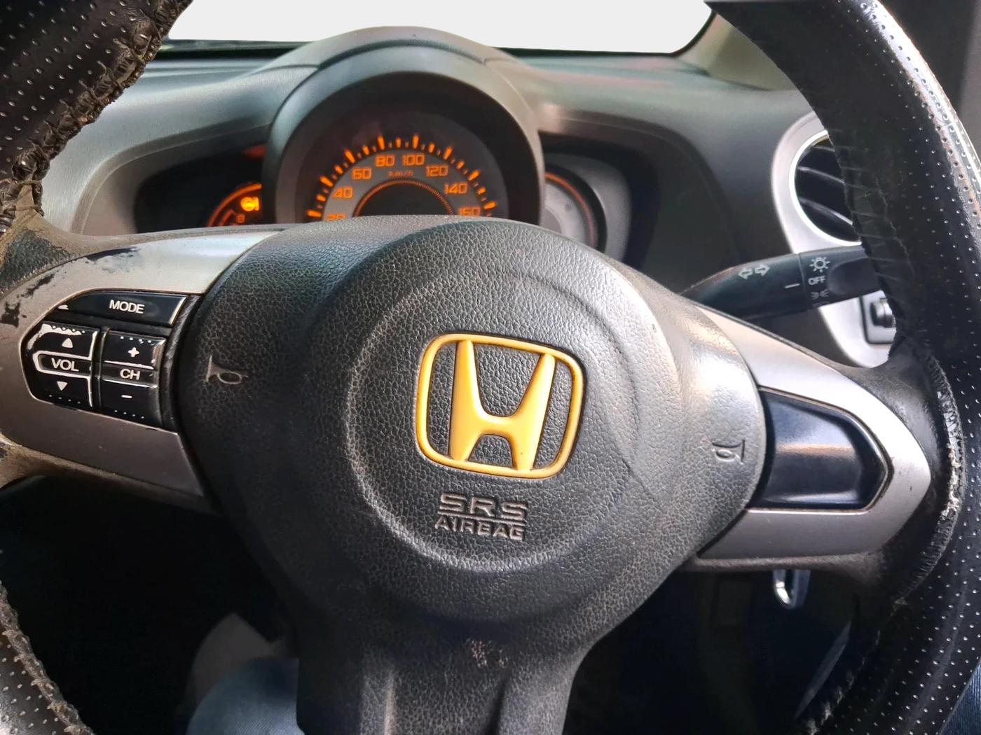 2012 Honda Brio V MT, Petrol, Manual, 86,039 km, interior