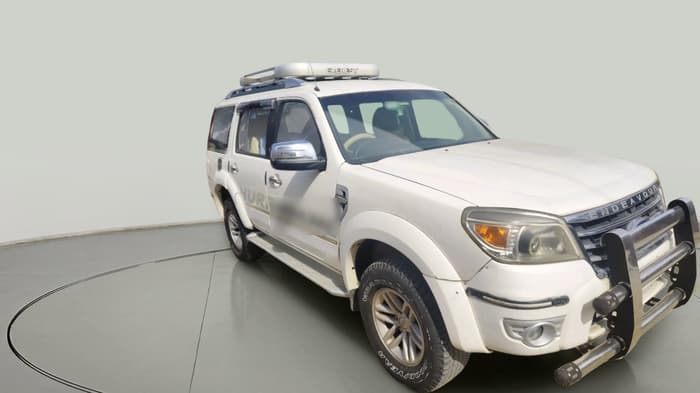 2011 Ford Endeavour 2.5L 4X2 MT, Diesel, Manual, 1,01,224 km, exterior