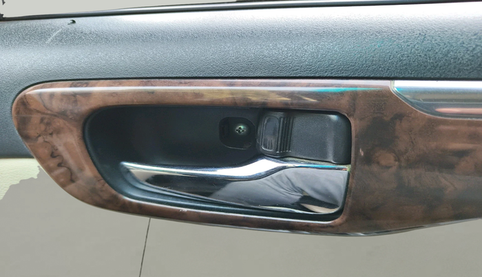 2015 Mitsubishi Pajero Sport 2.5 AT 4X2, Diesel, Automatic, 64,275 km, interior