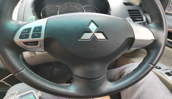 2015 Mitsubishi Pajero Sport 2.5 AT 4X2, Diesel, Automatic, 64,275 km, interior