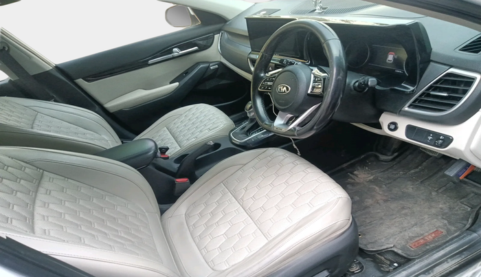 2020 KIA SELTOS HTX PLUS AT1.5 DIESEL, Diesel, Automatic, 1,23,676 km, interior
