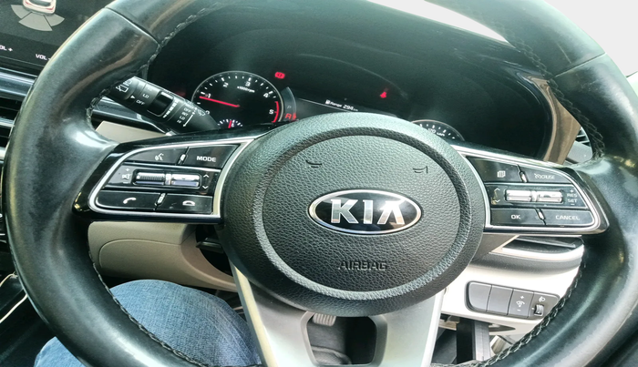 2020 KIA SELTOS HTX PLUS AT1.5 DIESEL, Diesel, Automatic, 1,23,676 km, interior