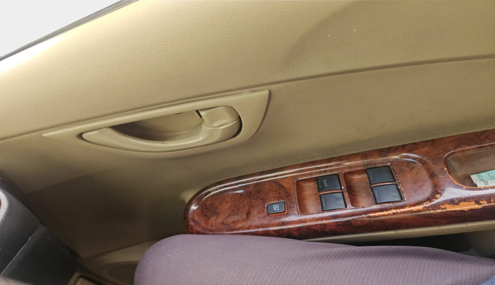 2015 Honda Amaze 1.2L I-VTEC E, Petrol, Manual, 1,99,432 km, interior