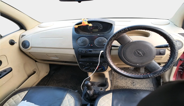 2011 Chevrolet Spark LS 1.0, Petrol, Manual, 1,03,960 km, interior