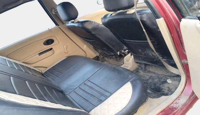 2011 Chevrolet Spark LS 1.0, Petrol, Manual, 1,03,960 km, interior