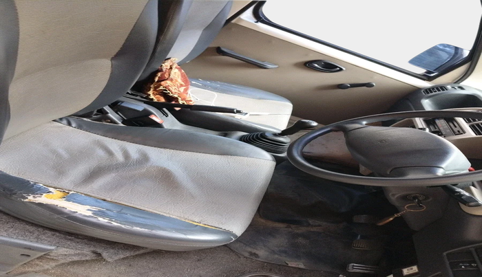 2012 Maruti Eeco 5 STR WITH A/C+HTR, Petrol, Manual, 66,913 km, interior