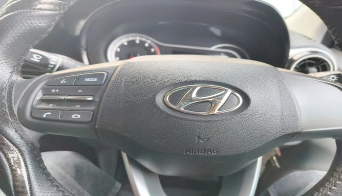 2020 Hyundai GRAND I10 NIOS SPORTZ 1.2 KAPPA VTVT, Petrol, Manual, 35,713 km, interior