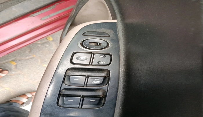 2016 Hyundai Xcent S 1.1 CRDI, Diesel, Manual, 1,33,542 km, interior