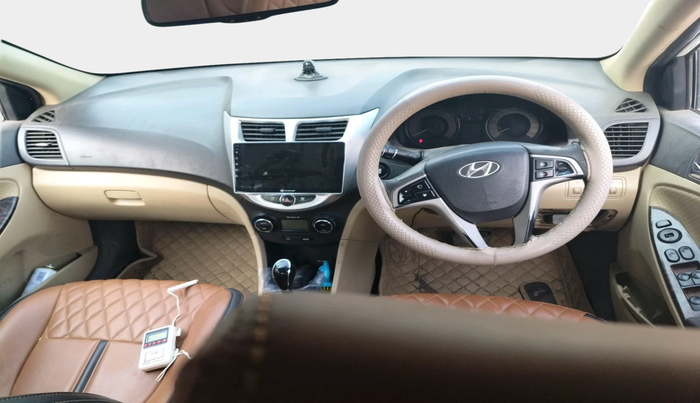 2012 Hyundai Verna FLUIDIC 1.6 CRDI SX AT, Diesel, Automatic, 1,88,719 km, interior